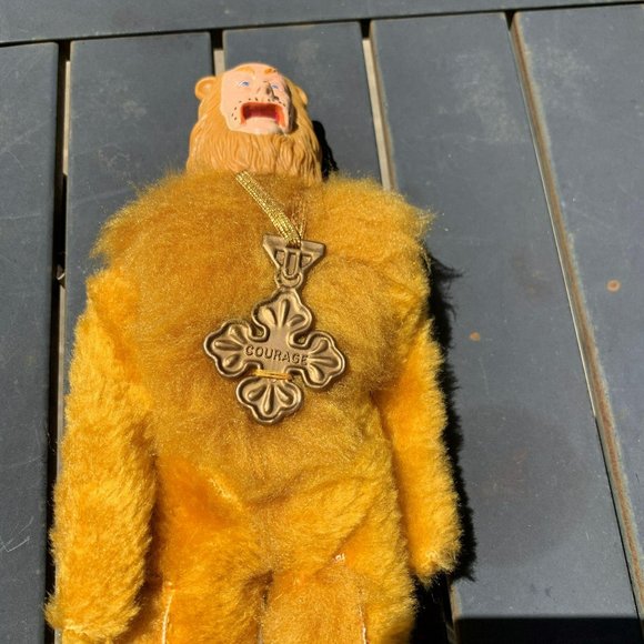 The Wizard of Oz - Cowardly Lion 50th Anniversary Vintage Doll From 1988 - Picture 3 of 6